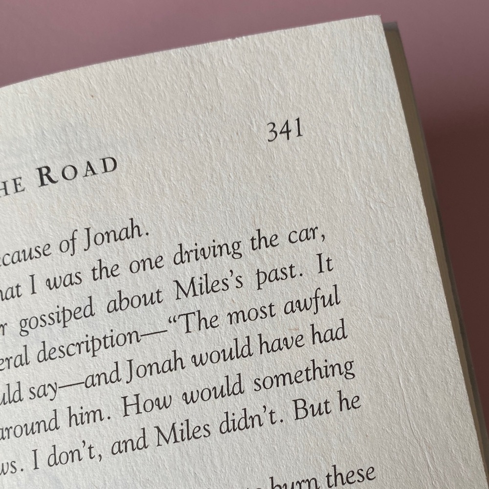 A Bend in the Road by Nicholas Sparks - Picture 3 of 3